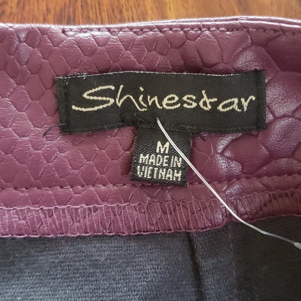 SHINESTAR Plum Faux Leather Mini Skirt – Embossed Snake Skin Texture | MEDIUM - Picture 8 of 13